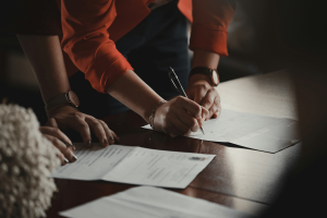 divorce-doplSDELX7E-unsplash